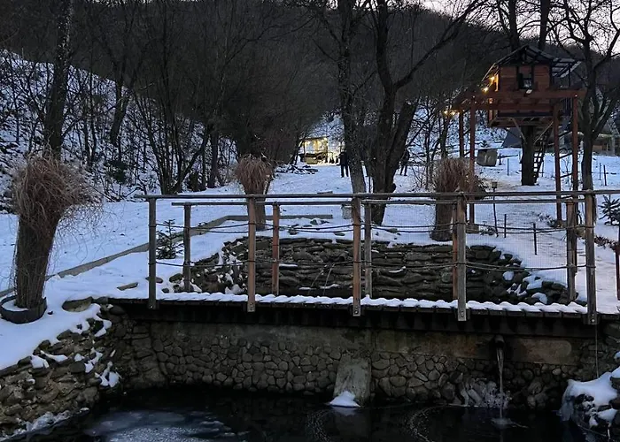 приватна Forest House Vakantiehuis *