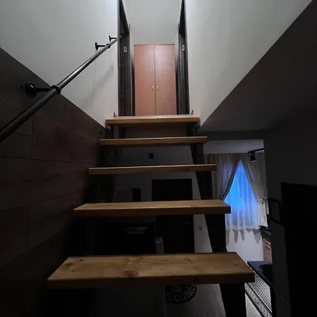 Dom wakacyjny приватна Forest House Sasivka